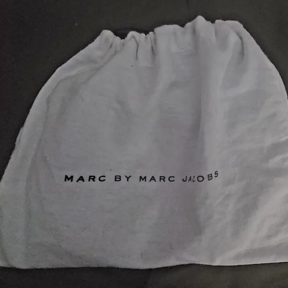 Marc by Marc Jacobs Percy Leather Crossbody Taupe - Gently Used like New - Picture 9 of 12